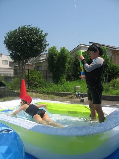 プールあそび
