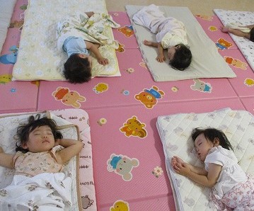 お昼寝4.jpg