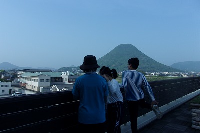 児デ屋上1.jpg