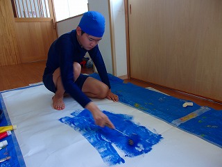 児20250809‐絵具遊び1.jpg