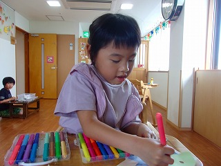 児20250811-絵具遊び.jpg