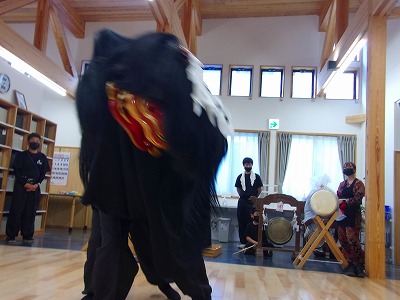 児20251004-獅子舞5.jpg