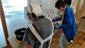ネムの木円座食事準備③