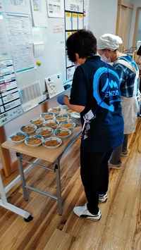ネムの木円座食事準備①